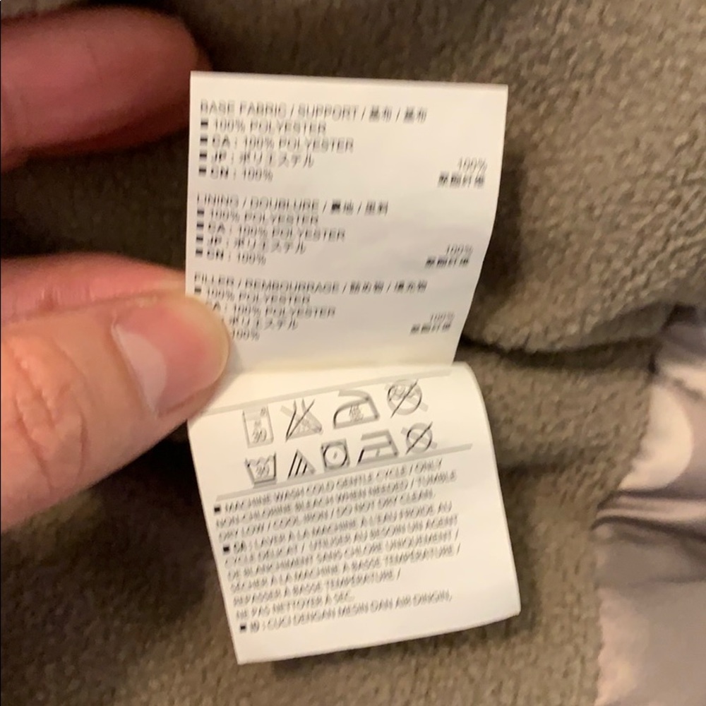 Old Navy puffer jacket - Picture 7 of 8
